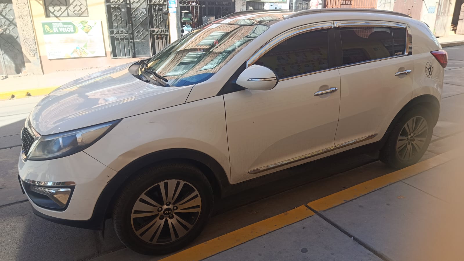 Kia Sportage White Edition